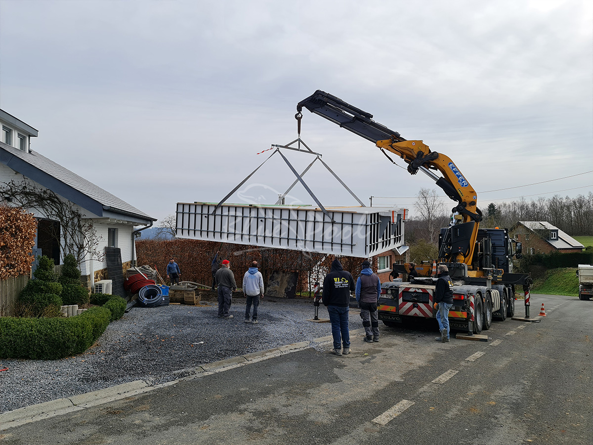 Piscine coque PE construction